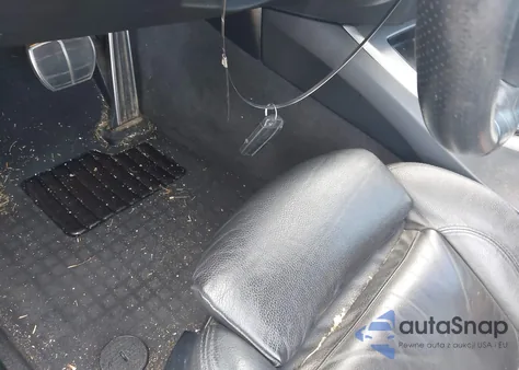 2012 BMW 335Is z USA, uszkodzony, nr VIN WBADX1C5XCJ128137